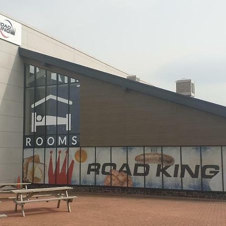 Roadking Truckstop Holyhead Bagian luar foto